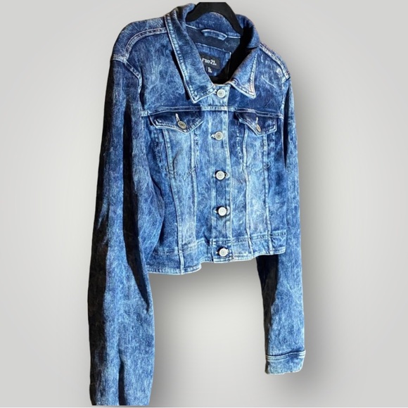 Rue21 denim jacket - Picture 3 of 10
